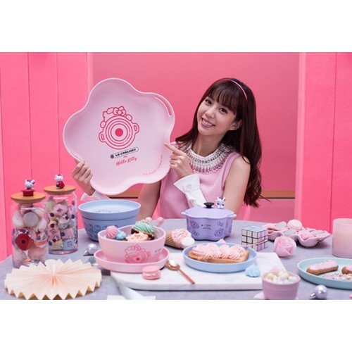 Hello Kitty x Le Creuset SUPER BIG Size TRAY Limited SANRIO OFFICIAL Taiwan 2018 – Flower Shape Pink ver.